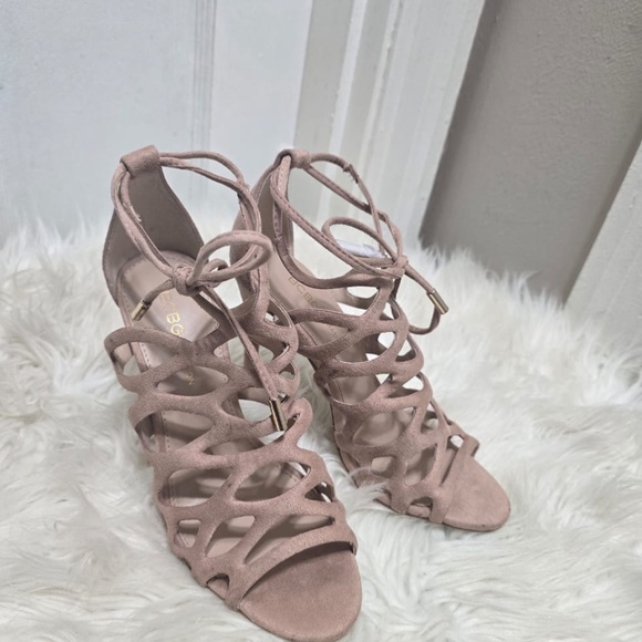 BCBGeneration Strappy High-Heels Sandals Size 5.5B.🌴 - Picture 4 of 8